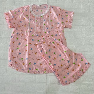 ชุดนอนp+p ผ้าป่านมัสลิน คอระบาย ขาสั้น แขนสั้น (Size F/ XL)