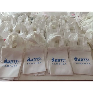 โปรดอ่าน📢📢กระเป๋าผ้าสกรีนมาแล้วคละลายสกรีนให้ค่ะไม่สามารถเลือกลายได้ค่ะ