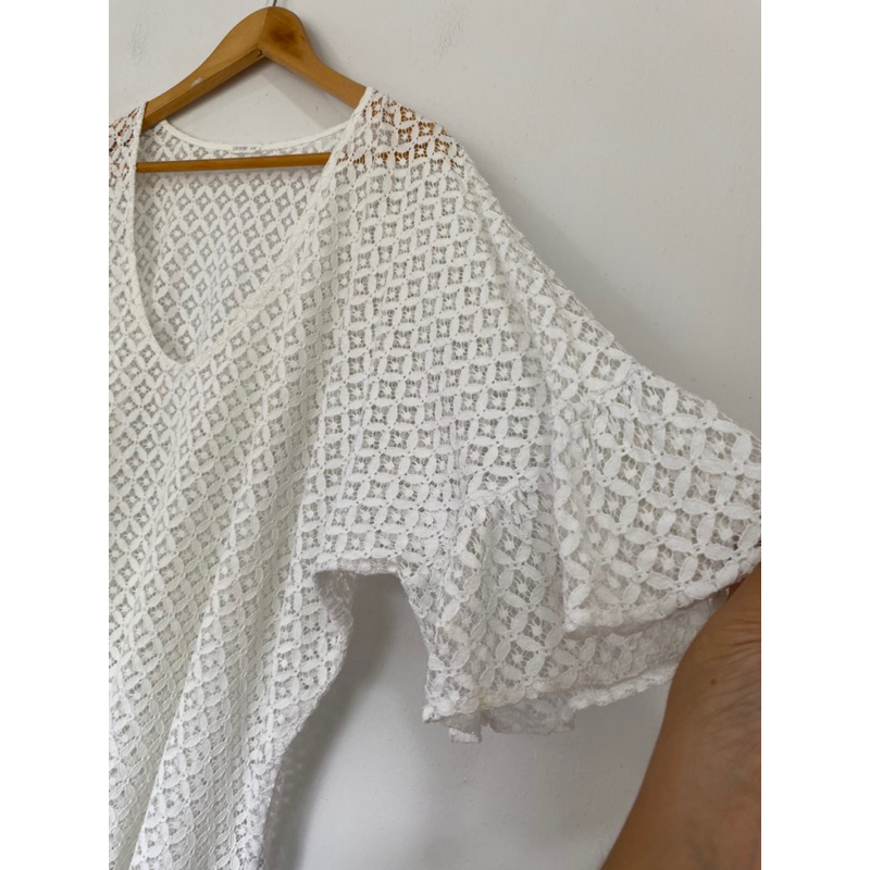 *ปกเหลืองจาง* OYSHOไซส์ M อกหน้าผ้า 54 นิ้ว เอว 54 สะโพก58 ยาว 34 เสื้อคลุม ลูกไม้ ทะเล ชายหาด ชุดว่