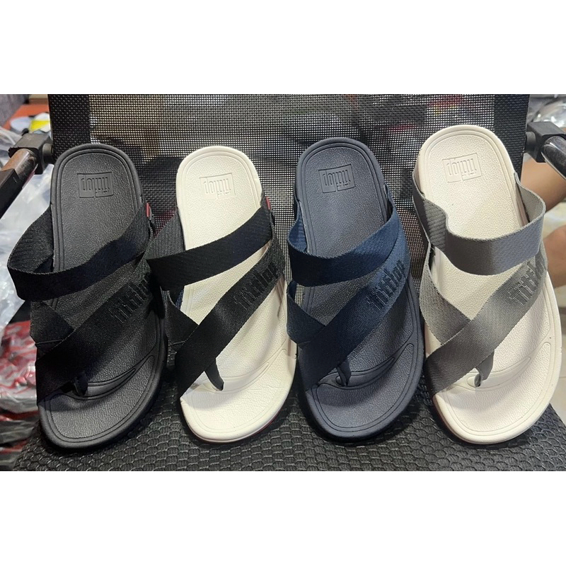 รองเท้าเเตะ fitflop สลิงรุ่นใหม่ สวย ใส่ได้ทั้ง หญิงและชายไซร้ 36----44