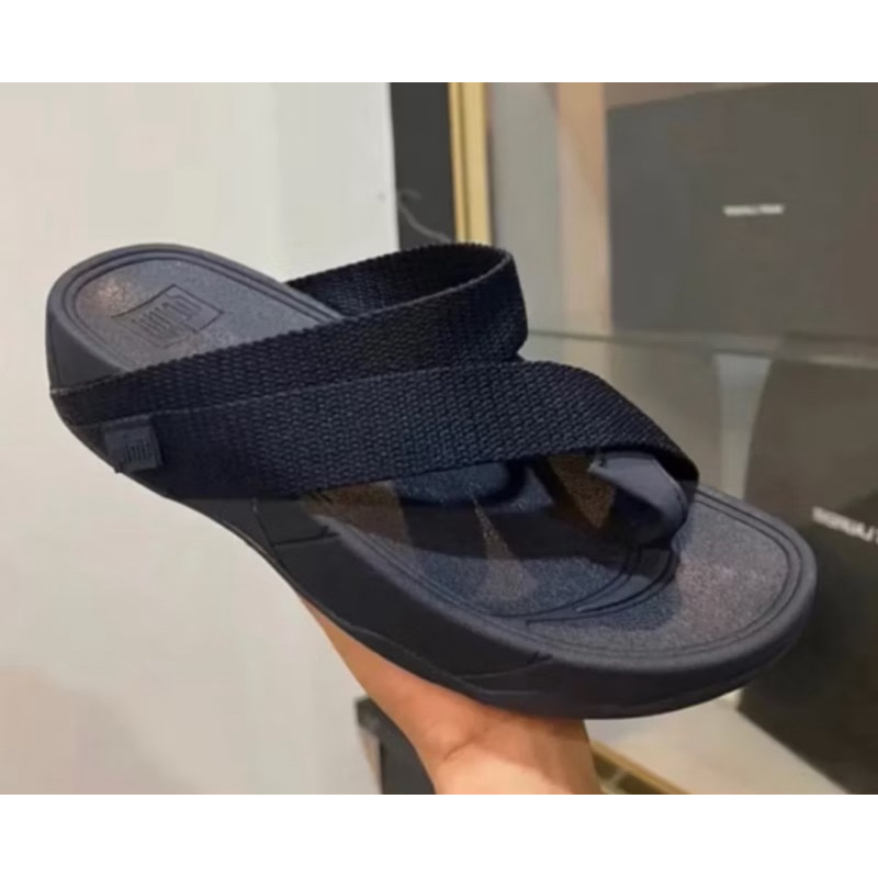 รองเท้าเเตะ fitflop สลิงรุ่นใหม่ สวย ใส่ได้ทั้ง หญิงและชายไซร้ 36----44