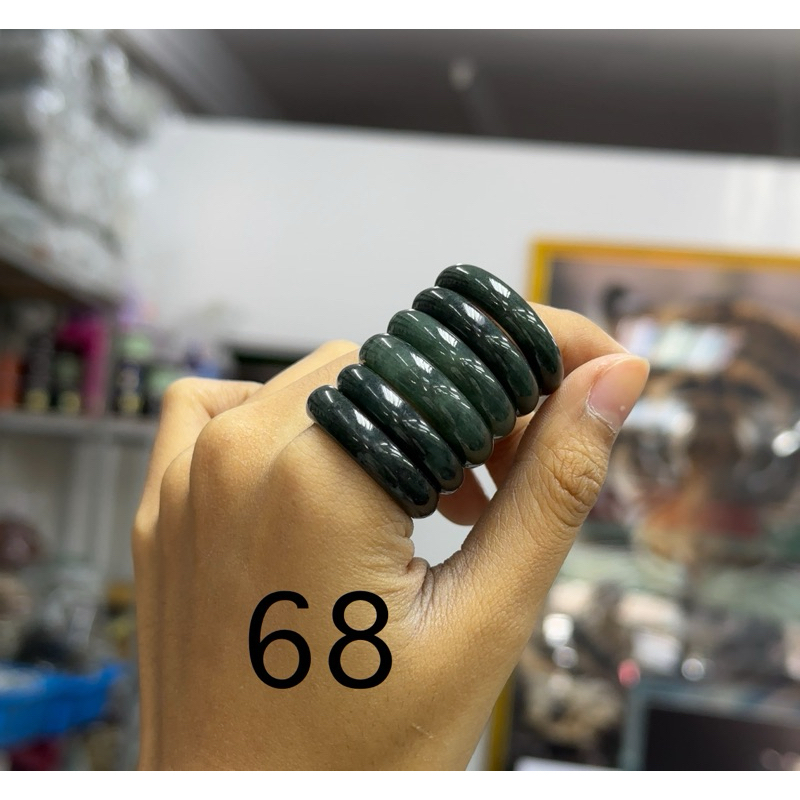 แหวนหยกเจไดต์ ไซส์68 เนื้อสวย หน้าเล็ก ไซส์ใหญ่