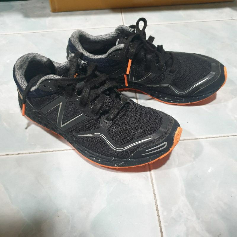 รองเท้าวิ่งผู้หญิง New balance fresh foam ของแท้มือสอง