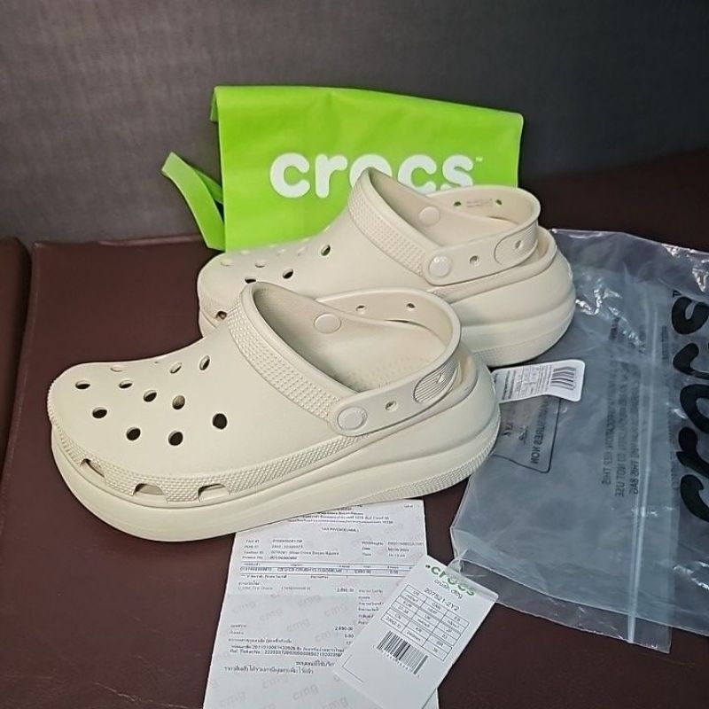 รองเท้าCROCS Classic Crush Clog สีBone ของแท้