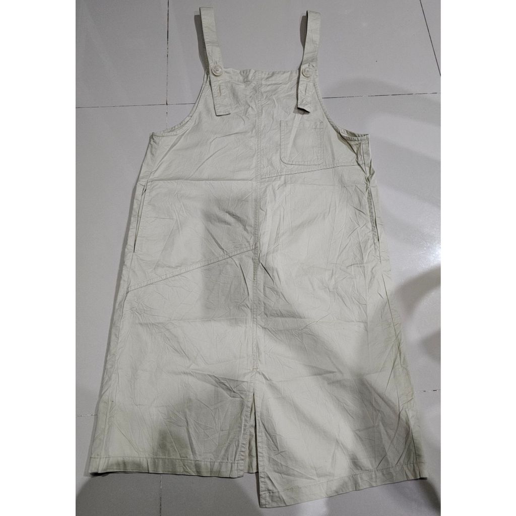 เอี๊ยมกระโปรงสีกากีอ่อนแบรนด์zihan