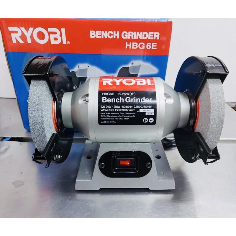 Ryobi หินเจียรตั้งโต๊ะ 6" รุ่น HBG6E กำลังไฟ 250W ความเร็วรอบเปล่า 2,850/3,450 รอบต่อนาที มาพร้อมกับหินเจียร์ 2 ก้อน เ
