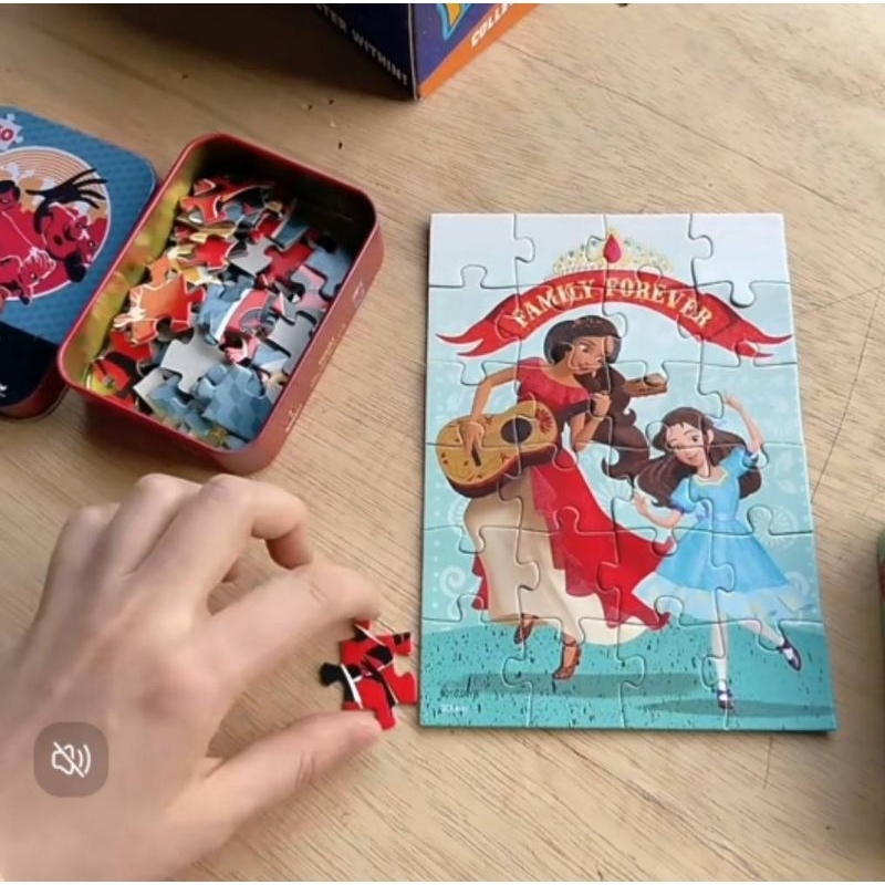 พร้อมส่ง จิ๊กซอว์ jigsaw puzzle Disney กล่องเหล็ก 24/50 ชิ้น ภาพ 5x7 นิ้ว ของเล่นเสริมทักษะ