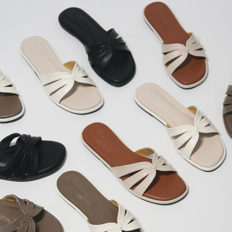 BRYNN 003 รองเท้าแฟชั่นเอาใจสายแฟ งานสลับสีขับผิว เก็บหน้าเท้าเรียว พร้อมส่งจากไทยน้า