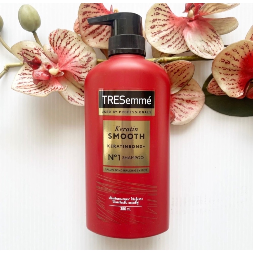 380 ml. ผลิต 02/24 แชมพู เทรซาเม่ เคราติน สมูท เคเอส Tresemme KS Keratin Smooth 5 in 1 Shampoo สีแดง