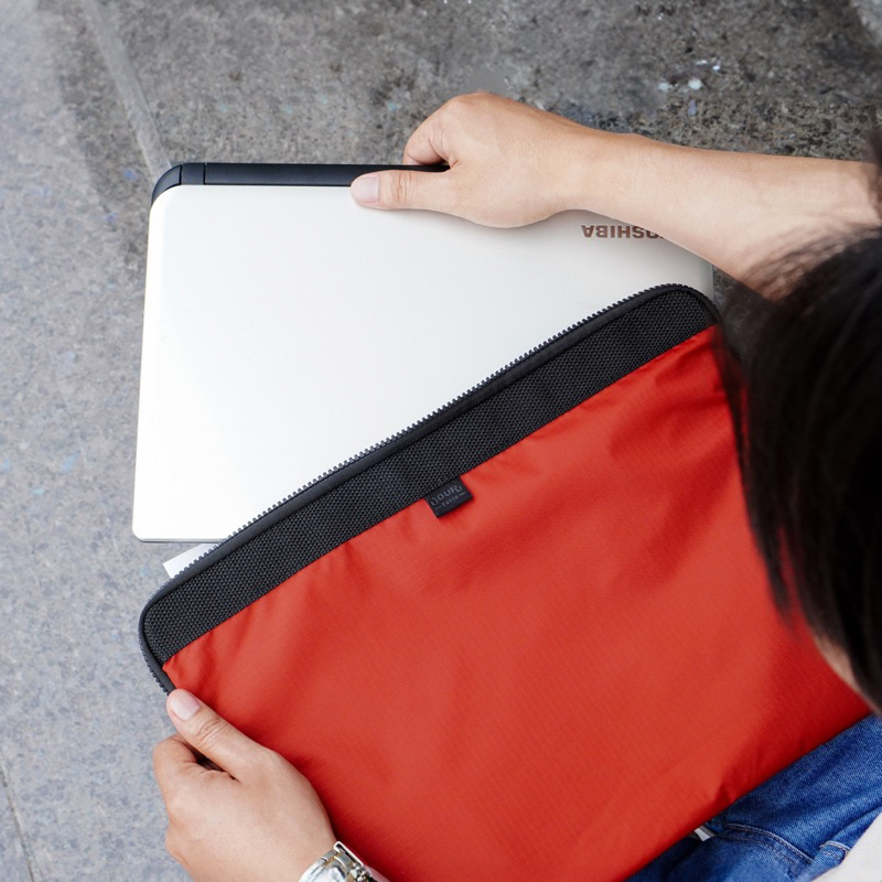 Folio : Jour Laptop Case กระเป๋าใส่แล็ปท็อปขนาด 14 นิ้ว-12323
