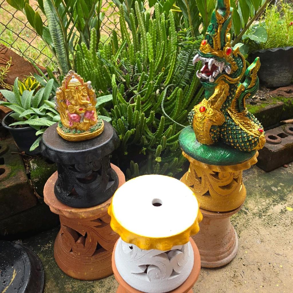 ขาตั้งดินเผา ฐานดินเผา สูง14-15 cm (มี 3 สี) วางพญานาค พระพิฆเนศ วางกระถาง น้ำริน ตกแต่งสวน