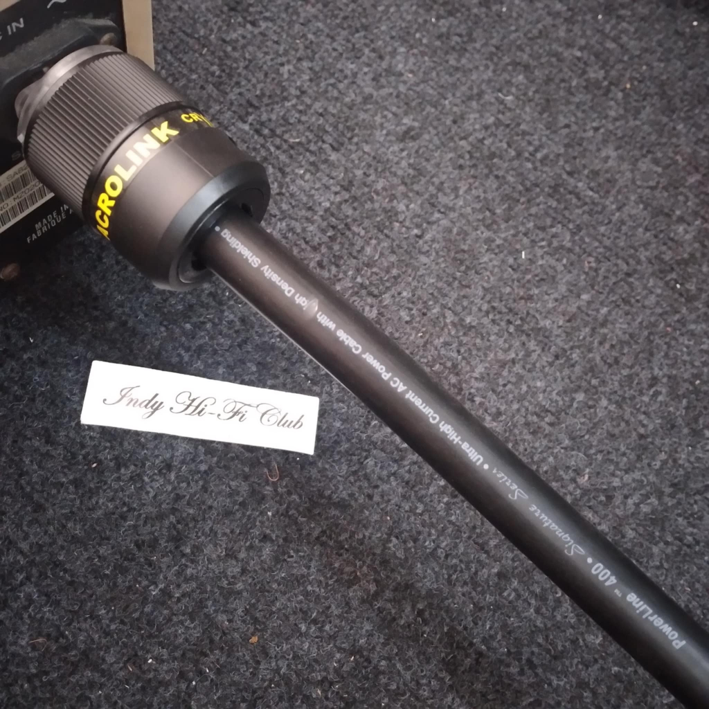 แบบไม่หุ้มตาข่าย สายไฟ Monster Cable  PowerLine 400 Signature Series หัวท้าย Acrolink cryo