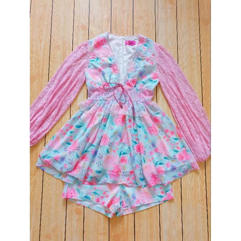 ชุดเซ็ต2 ชิ้น กางเกงขาสั้น+เสื้อ ป้าย Vora Size S