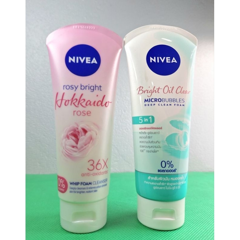 NIVEA นีเวีย โฟมล้างหน้า สำหรับผู้หญิง ขนาด 100 กรัม