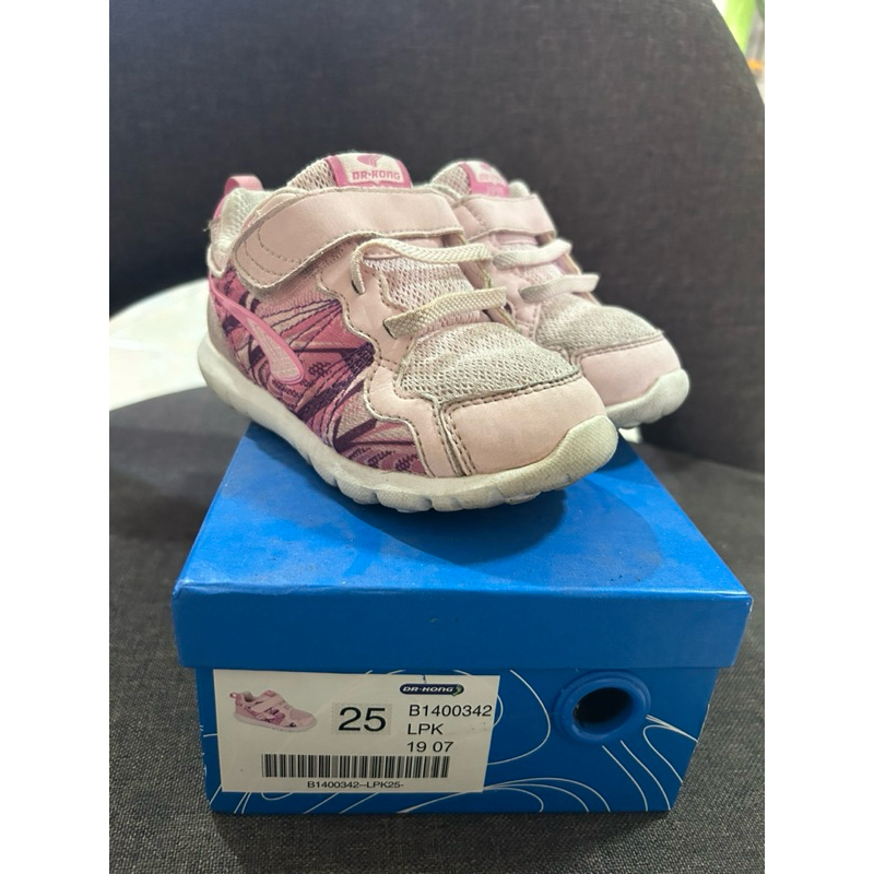 รองเท้า Dr.Kong มือ2