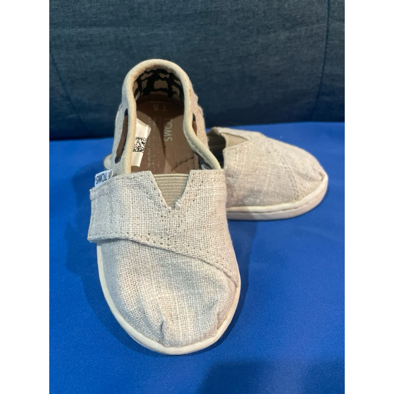 👟รองเท้าผ้าใบเด็ก รองเท้าสลิปออนของเด็ก มือสอง แบรนด์ Toms ของแท้ ✨💯% ความยาวเท้าด้านใน 12 ซม. สภาพ 