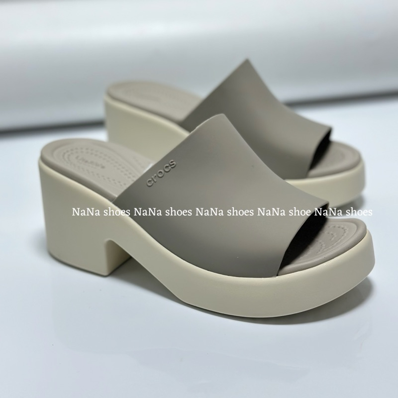 รองเท้าส้นสูงผู้หญิง Crocs Brooklyn High Wedge สวยมาก นิ่ม ใส่สบ่ายไม่เจ็บเท้า
