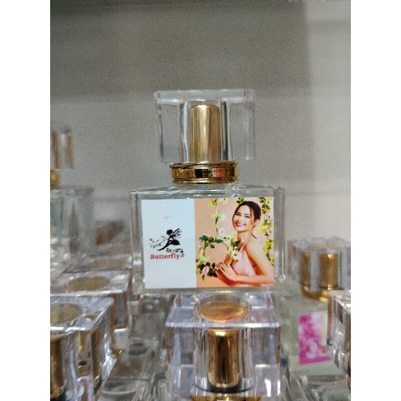 💟น้ำหอมเหลี่ยมญาญ่า40ml