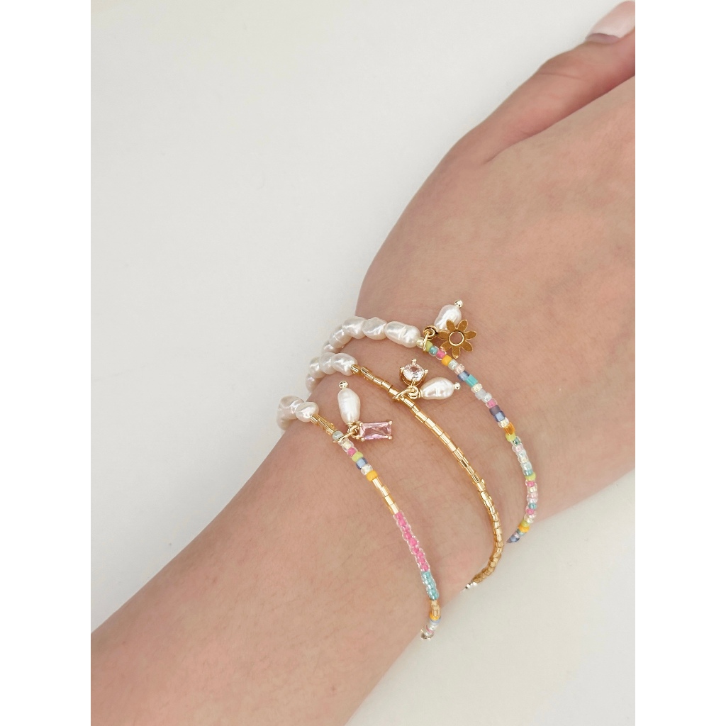 nice try studio – Half Pearl Bracelet สร้อยข้อมือไข่มุกแท้พร้อมจี้ห้อย #015 #016 #018