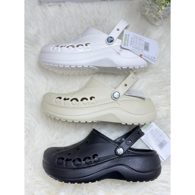 [สินค้าในสต็อกไทยจัดส่งในวันเดียวกัน] Crocs Classic Platform Clog ผู้หญิงรองเท้าลำลองพื้นหนาสีขาว