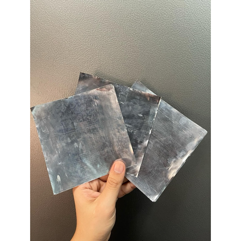 แผ่นตะกั่วนม แบบหนาและบาง สำหรับทำตะกรุด ลงอักขระ ขนาด 5*5นิ้ว ราคาถูก *พร้อมส่ง*