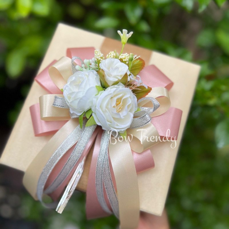 โบว์ช่อกุหลาบติดของขวัญงานแต่งของขวัญพิเศษให้แฟนขนาด16*29cm/ปลีก-ส่ง