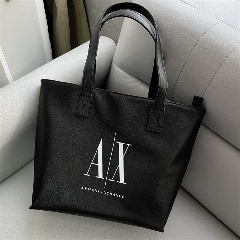 กระเป๋าสะพายข้าง Armani Exchange Logo-print textured tote bag