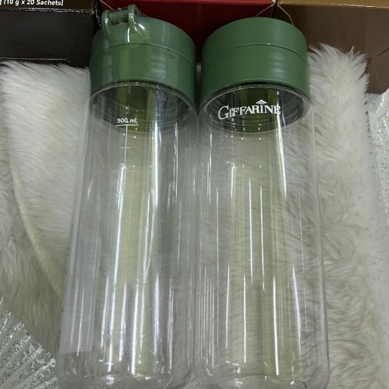 1 ขวดเชค อย่างดี ใส่เครื่องดื่ม ใส่น้ำดื่ม เย็น พกพาสะดวกมาก มีหูหิ้ว Giffarine shaker  bottle 500 ml