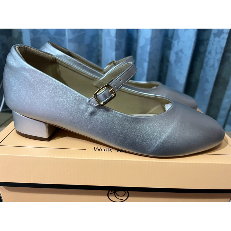 รองเท้าร้าน Shoe Story รุ่น Marry Jane Mid Heels