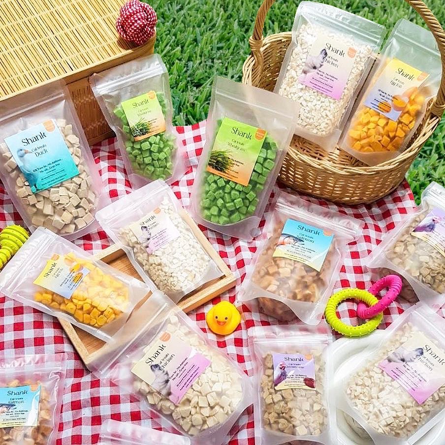 ฟรีซดรายแมวตับไก่ อกไก่อบแห้ง เป็ด แซลม่อน ต้นอ่อนข้าวสาลี เม่นแคระสัตว์ฟันแทะ แฮมเตอร์ชูการ์ไรเดอร์