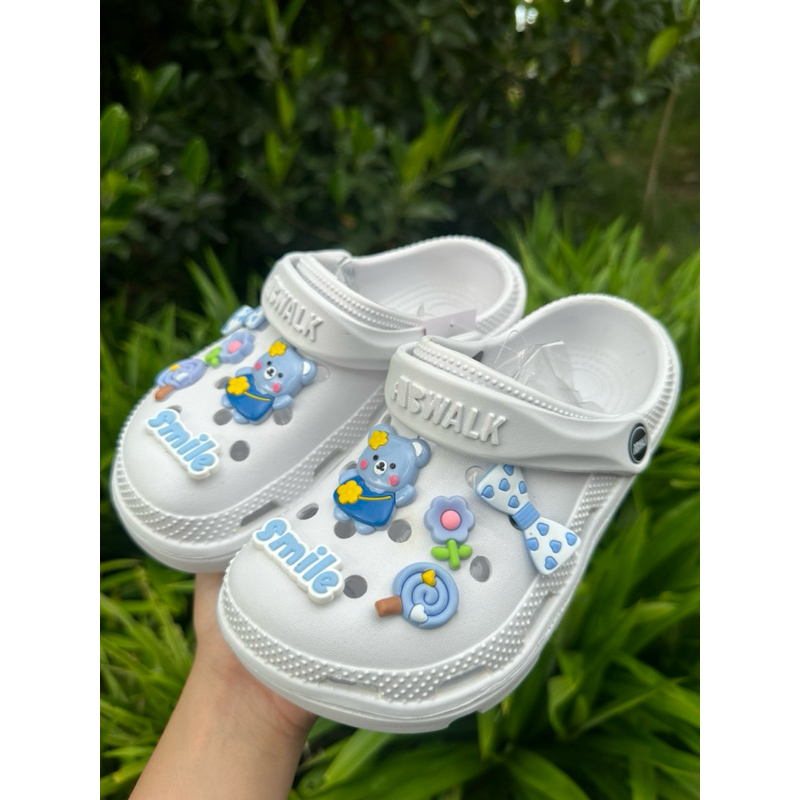 💦พร้อมส่ง💦(มีขนาด 36-44 ค่ะ)รองเท้าแตะหัวโต แบบสวมรัดส้น ติดการ์ตูนน่ารักๆ มีน้ำหนักเบา ใส่สบาย พื้นปรกติ รุ่น520
