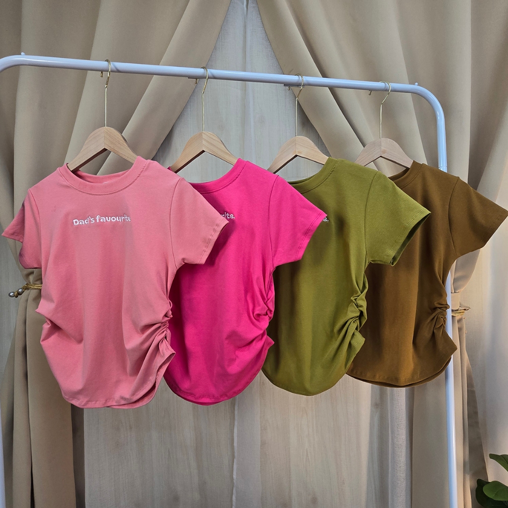 เสื้อครอปเบบี้้ที แต่งย่นข้าง ปักช่วงอก ทรงรัดรูปน่ารัก ใ่สง่าย สไตล์มินิมอลสุด รุ่น จั๊มเอวDad