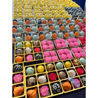 ไทนี่ชุดรวม 9 ลูก(คละสูตร) อร่อยทานง่าย ถวายแล้วปัง🕉️🎉 (ขนมพร้อมจัดส่งภายใน 1-2 วันนับจากวันที่ได้รับคำสั่งซื้อค่า)