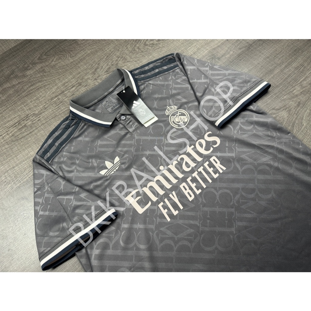 เสื้อฟุตบอล รีล มาดริด Third เยือนสาม 2024/25