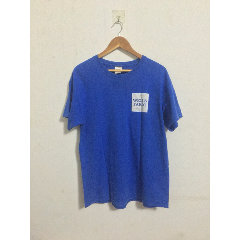 🚸🐈‍⬛ เสื้อ WELL’S FARGO หลัง Big Brothers Big Sisters Be a big