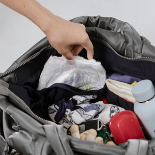 COVE Mother Of All - Essential TOTE กระเป๋าใส่ของอเนกประสงค์ กระเป๋าแม่ลูกอ่อน กระเป๋าออกกำลังกาย เบา ช่องเยอะ 15 ช่อง