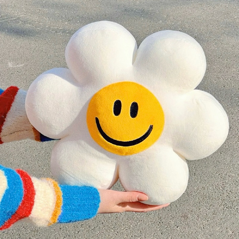 พร้อมส่ง Wiggle Wiggle ของแท้ ตุ๊กตา Smile We Love หมอนอิง ผ้าคลุม Cushion Blanket ผ้าคลุมตัว 23185
