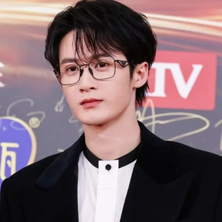 กรอบแว่นสายตา Prada รุ่น A51V ของแท้ 100% พร้อมอุปกรณ์
