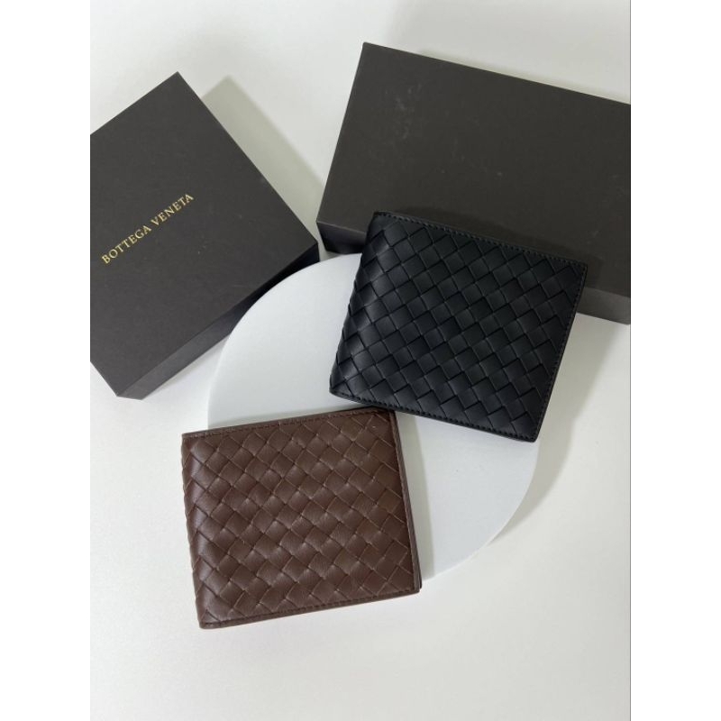 😎😎New Bottega Veneta walletกระเป๋าสตางค์ใบสั้น ผู้ชาย แบบพับมี 2สี 🖤 สีดำ /สีนต 🤎brownie📌รอเช็คสต๊อก