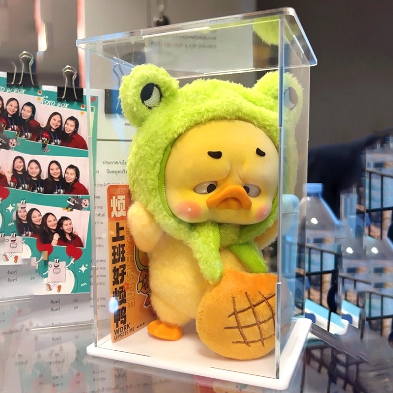 พร้อมส่ง กล่องใส popmart labubu ตู้ใส่โมเดล upsetduck กล่องใส่ art toy baby three ประกอบเองได้ ซ้อนทับได้ กันฝุ่น