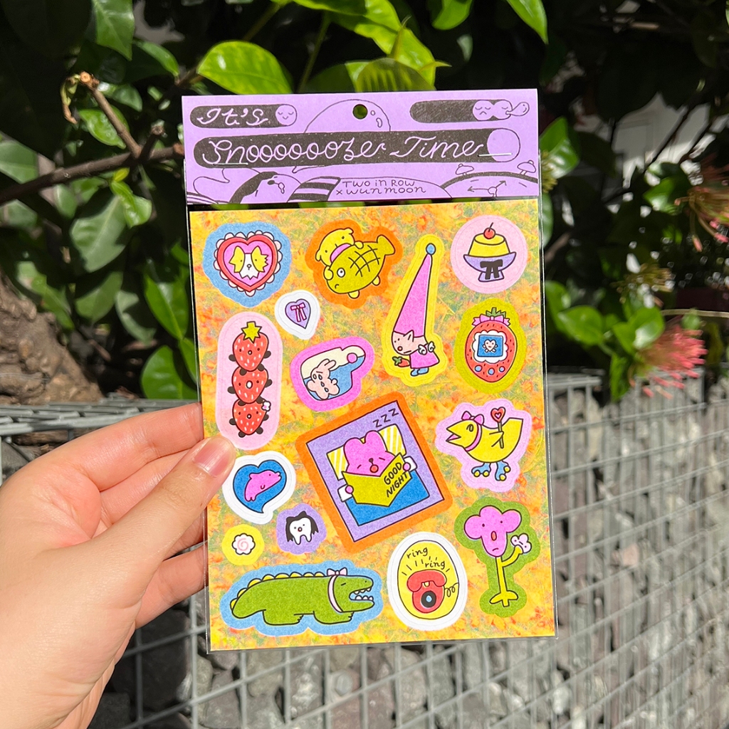 สติ๊กเกอร์แผ่นไดคัท It's Snooze Time sticker sheet ไม่กันน้ำสีสดใสแบรนด์ Two in Row