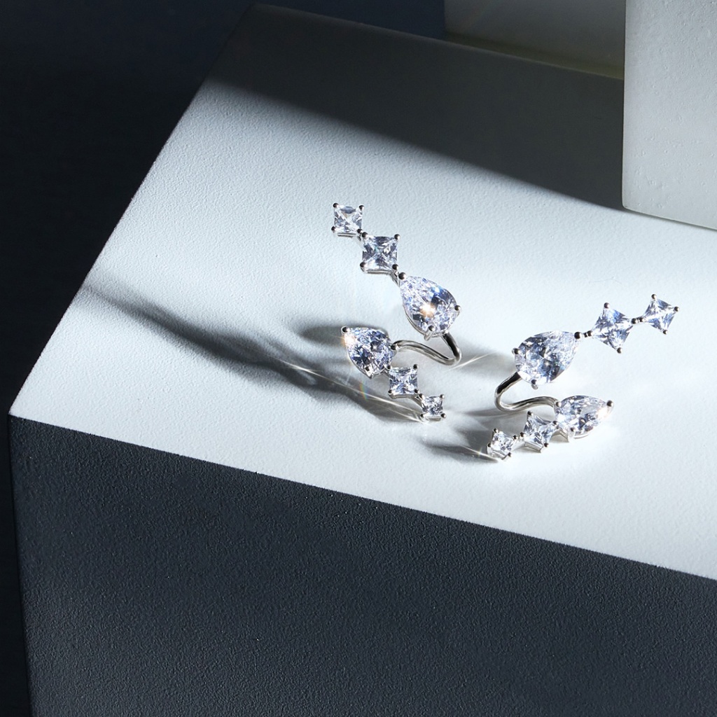SWAN - Pear Harmony Candy Earring ต่างหูเงินแท้ ฝังเพชร Cubic Zirconia