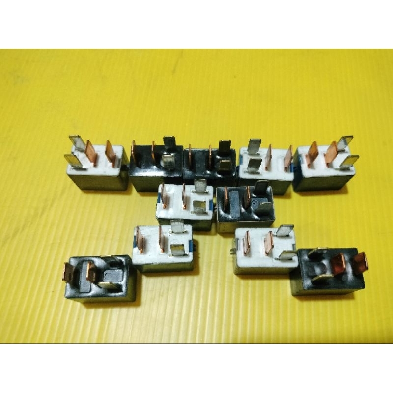 รีเลย์ 4ขา DENSO 12V JAPAN แท้ถอดญี่ปุ่น คละสี ราคา ถูกที่สุด ดีลบีเคเค แกลเลอรีภาพที่ 6