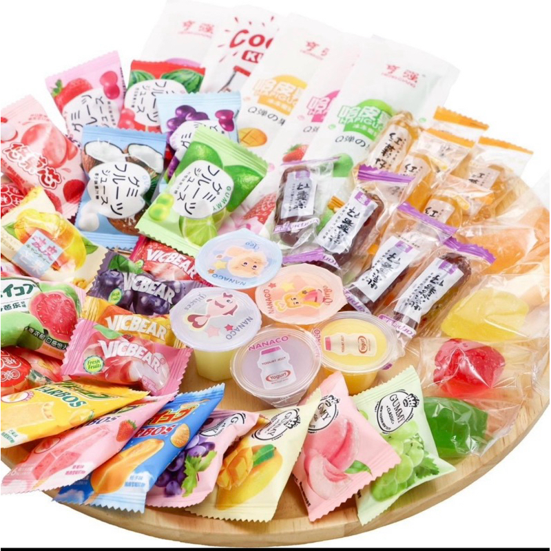 กัมมี่รุ่นคลาสสิค เยลลี่ปอกเปลือก และรุ่นใหม่ 17 รายการ  แบบยกลัง 5โล, 10โล , 15โล   คละทุกรส  (ส่งฟรี ลด50% ในไลฟ์ )