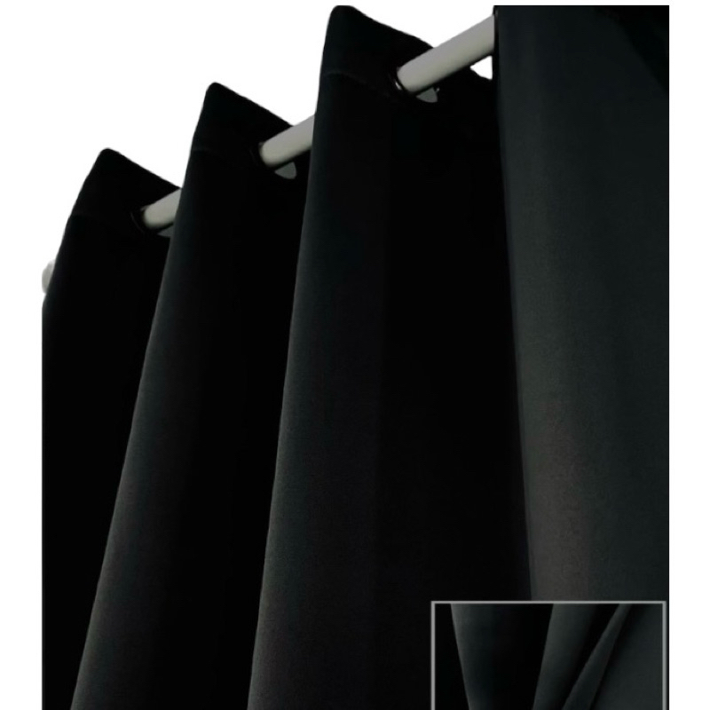 แนะนำ ผ้าม่าน ผ้าม่านประตูเเละหนาตาง กันเเสงกันเเอ95-98%คุฌภาพดี สีผืน เจาะตาไก่เรียบร้อยพร้อมใช้งาน เป็นงานสำเร็จรูป ราคาพิเศษ มีเก็บเงินปลายทาง