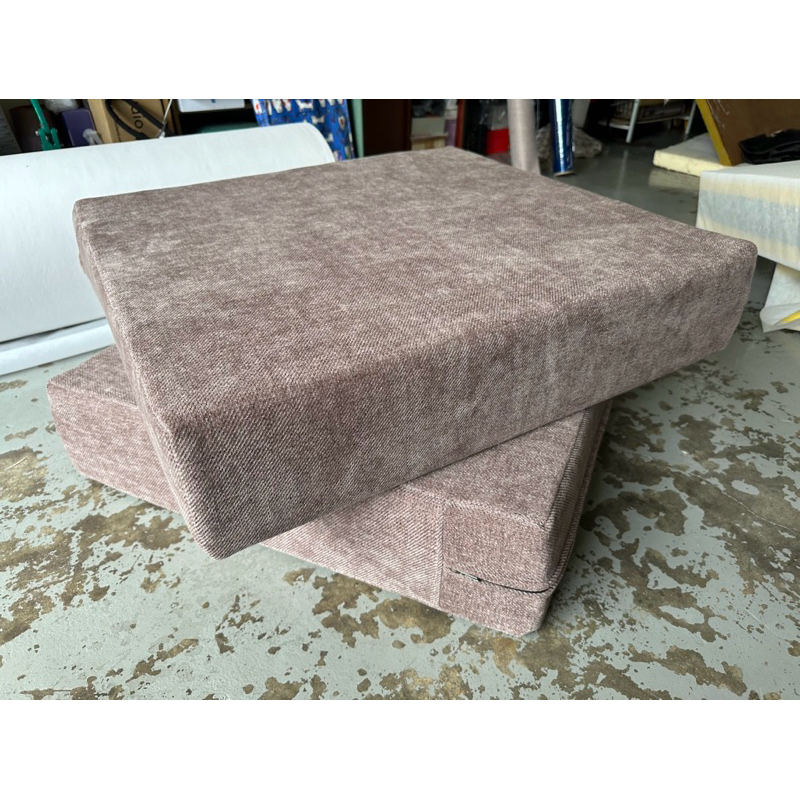 เบาะรองนั่ง ขนาด 50 x 50 cm. หนา 5 นิ้ว