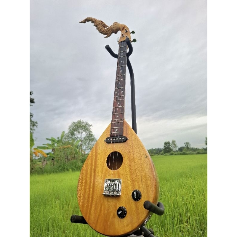 พิณโปร่งไฟฟ้าไม้ขนุน เต้าใหญ่พิเศษ แกะสลักหัวพิเศษ ไม้ขนุนท่อนเดียว งานไม้แท้