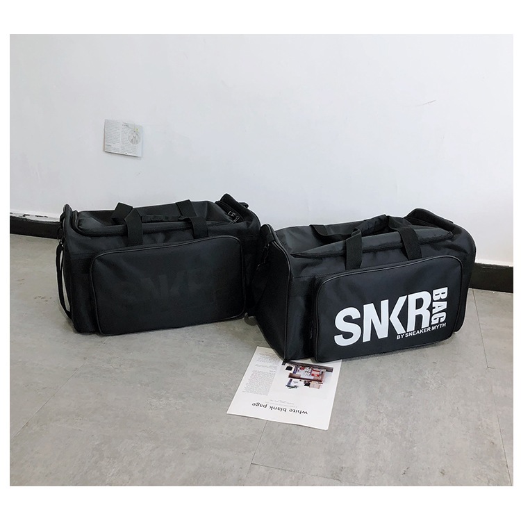 SNKR รองเท้าผ้าใบอเนกประสงค์เก็บกระเป๋าเดินทางกีฬายิมกระเป๋าบาสเกตบอลกระเป๋า Duffel ความจุขนาดใหญ่ช่วง
