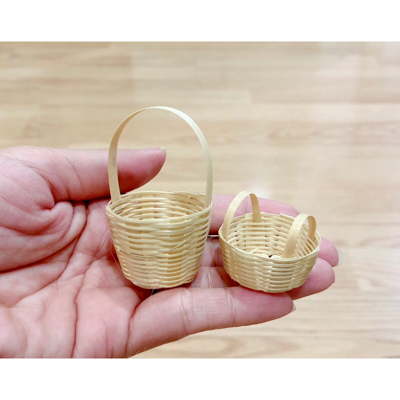 ตะกร้าจิ๋ว ตะกร้าสานไม่ไผ่ Size.M กว้าง 3 cm. ราคา/ชิ้น