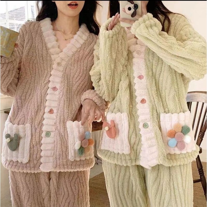 ชุดนอนกำมะหยี่ขนแกะใส่นุ่ม อุ่นสบาย